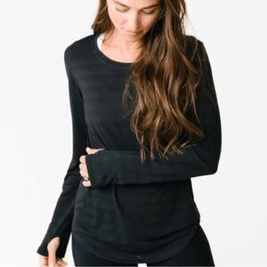 Zyia Subtle Stripe Black Long Sleeve Athletic Top Women’s XS